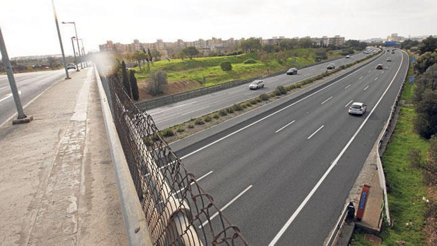 Die Stelle an der Autobahn Palma - Inca, bei Son Cladera, von der der Mann die Steine geworfen hatte