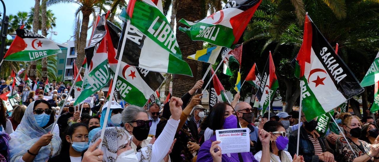 Concentración en apoyo de la autodeterminación del pueblo saharaui en Las Palmas de Gran Canaria