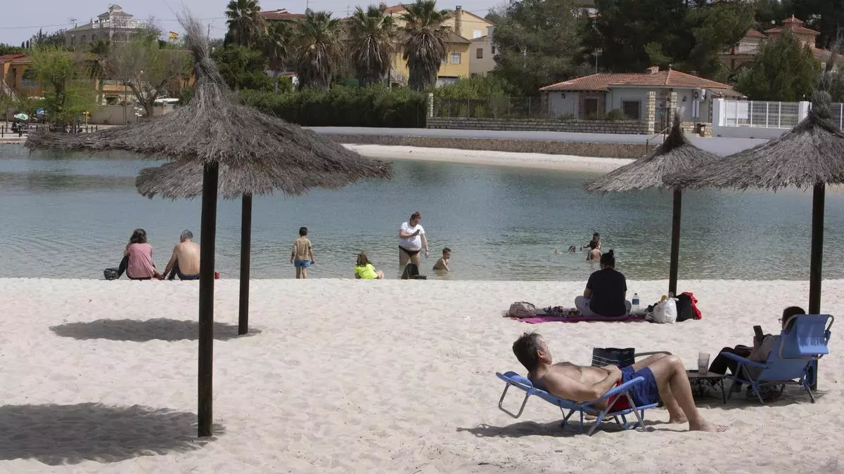 Los 7 parajes de la Canal y la Vall más cotizados para el baño en un julio tórrido: aforos, reservas, restricciones y precios
