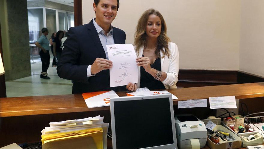 Ciudadanos registra una proposición de ley sobre gestación subrogada