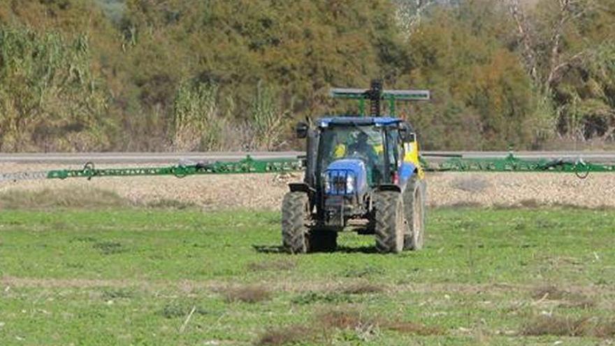 La venta de tractores cayó un 11,3 % en el mes de junio en Aragón