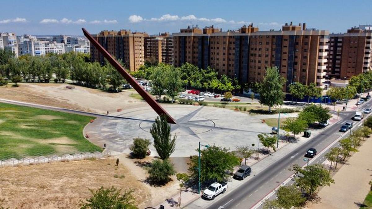 El reloj solar más grande del mundo está en el barrio de Vadorrey de Zaragoza