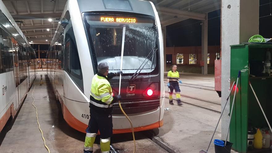 La Generalitat licita los servicios de limpieza de TRAM de Alicante por más de 3 millones de euros en los próximos dos años y medio