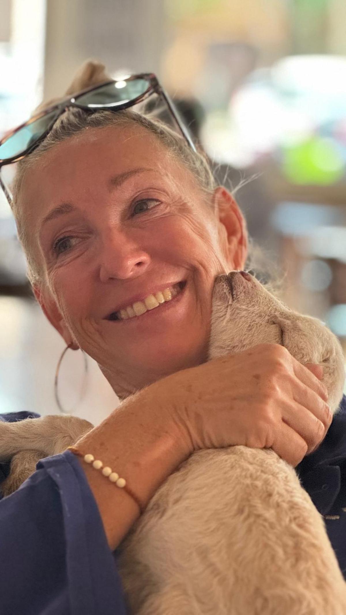 Carl Philip mit seiner Pflegemama Yvette Nowak.