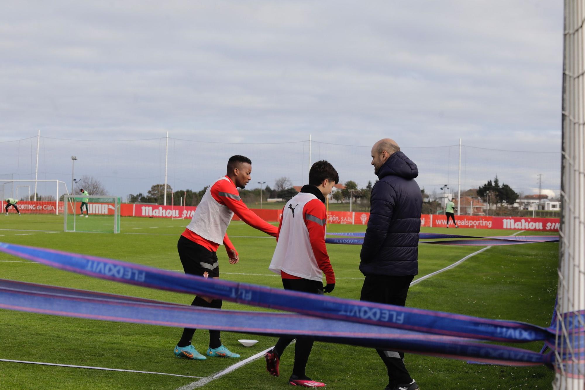 EN IMÁGENES: Primer entrenamientos del Sporting tras el cierre del mercado de fichajes de invierno