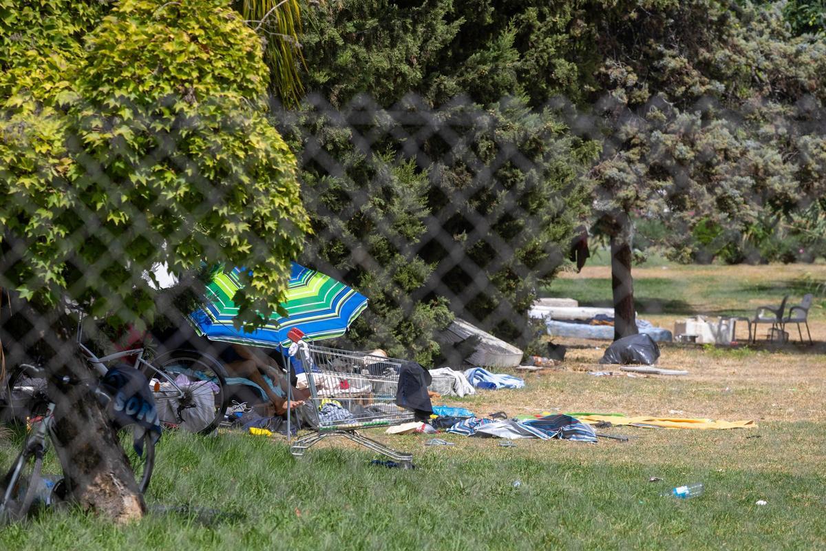 Vuelta del asentamiento precario en el Polígono Alameda