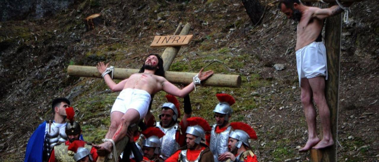 Marcos Roma, durante la crucifixión como Jesucristo, en una imagen de archivo.