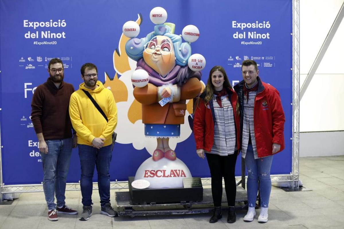 Primera jornada de entrega de ninots de las Fallas 2020