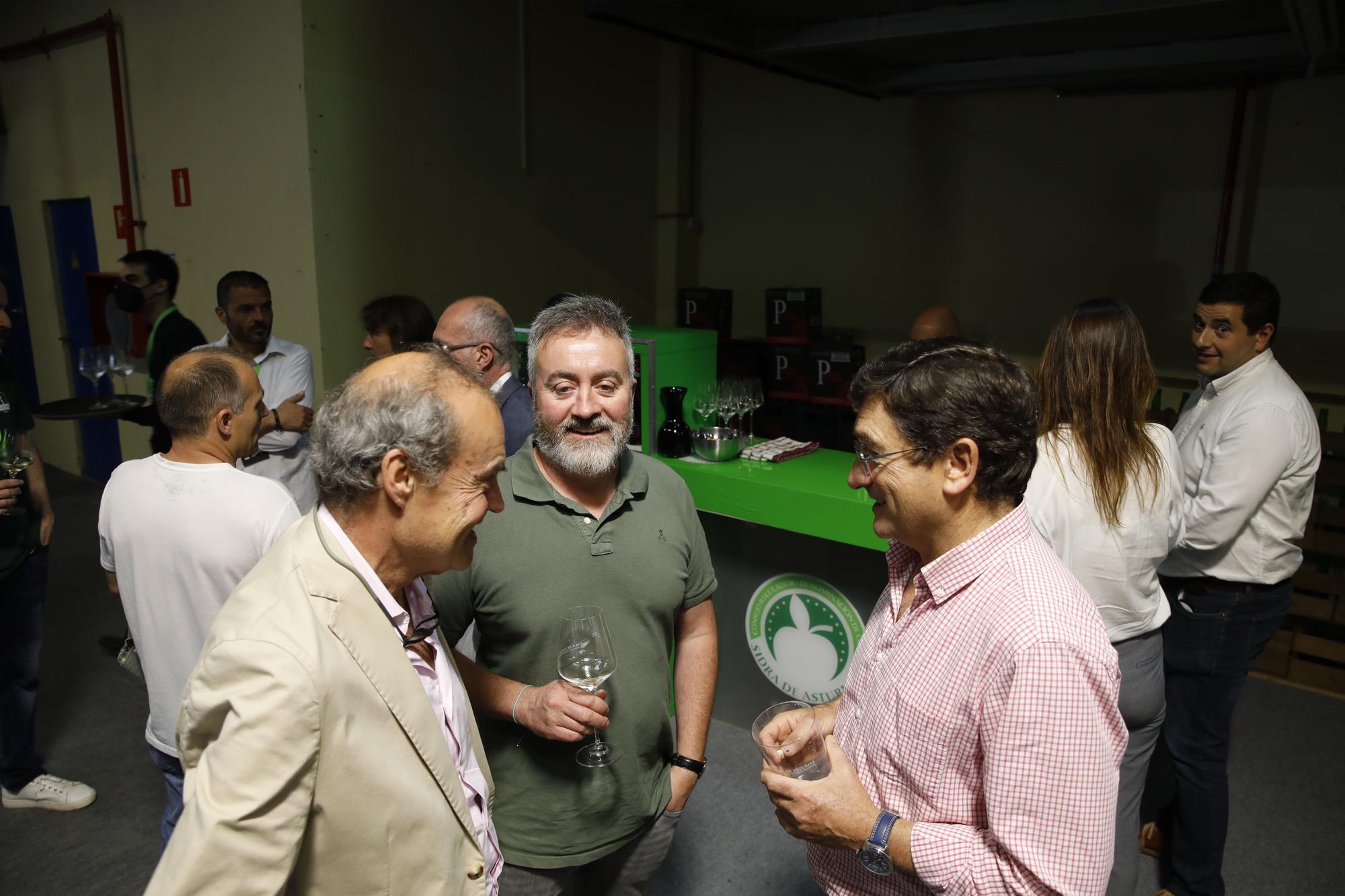 El salón de la sidra: la bienvenida a la campaña de verano con madrina y premios a los mejores