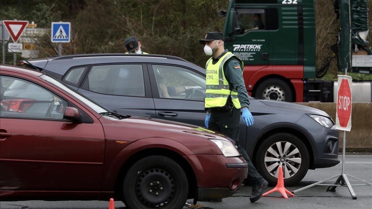 zentauroepp52820509 efectivos de la guardia civil y de la unidad de intervenci n200320190142