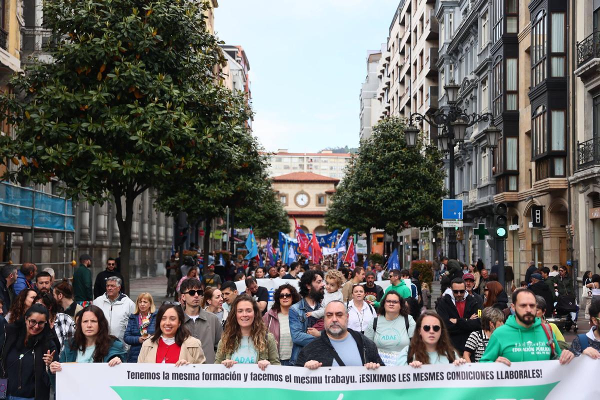 Manifestación por la oficialidad del asturiano Manifestación por la oficialidad del asturiano