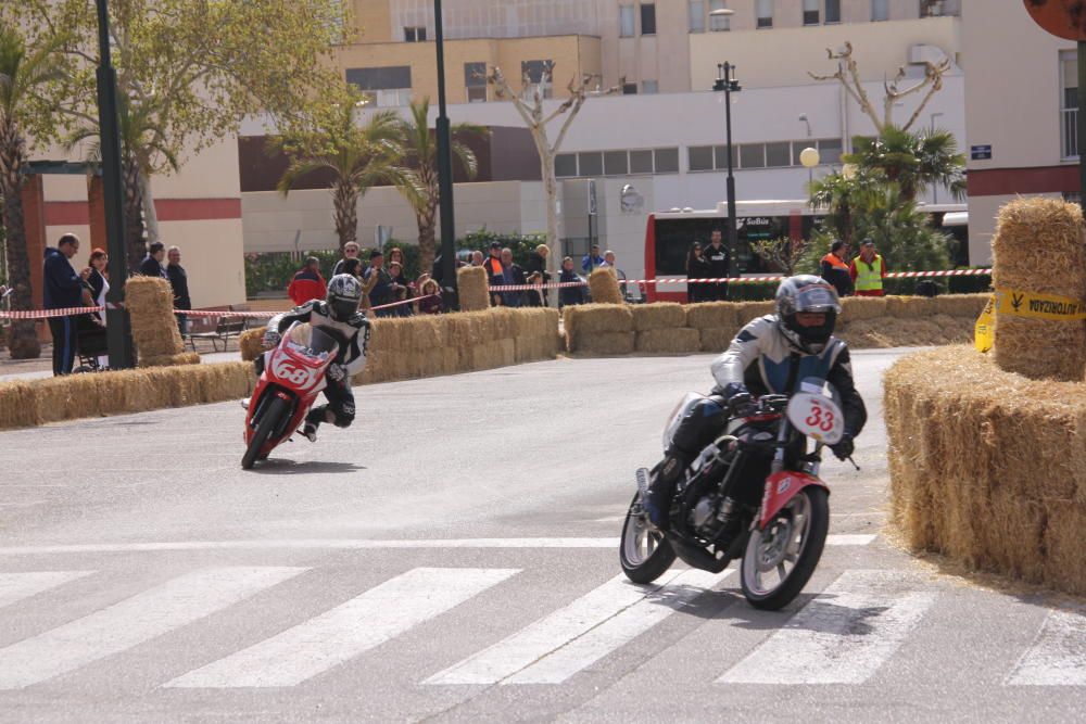 Alcoy acoge una exposición de coches antiguos