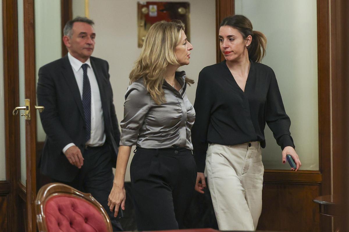 Yolanda Díaz, Irene Montero y Enrique Santiago, en el Congreso.