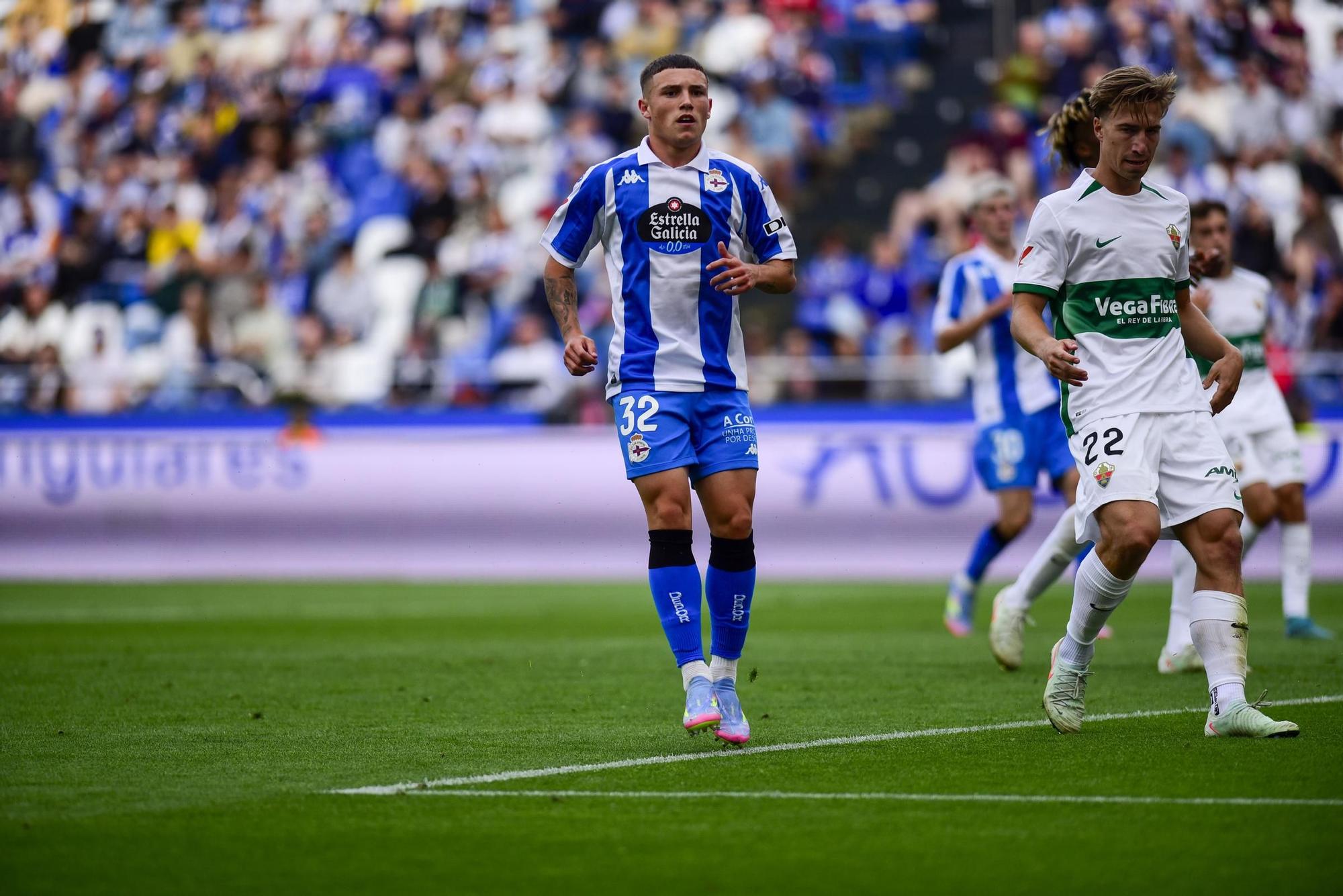 El Dépor cae goleado (0-4) por el Elche para cerrar la temporada 2025-25 en Riazor