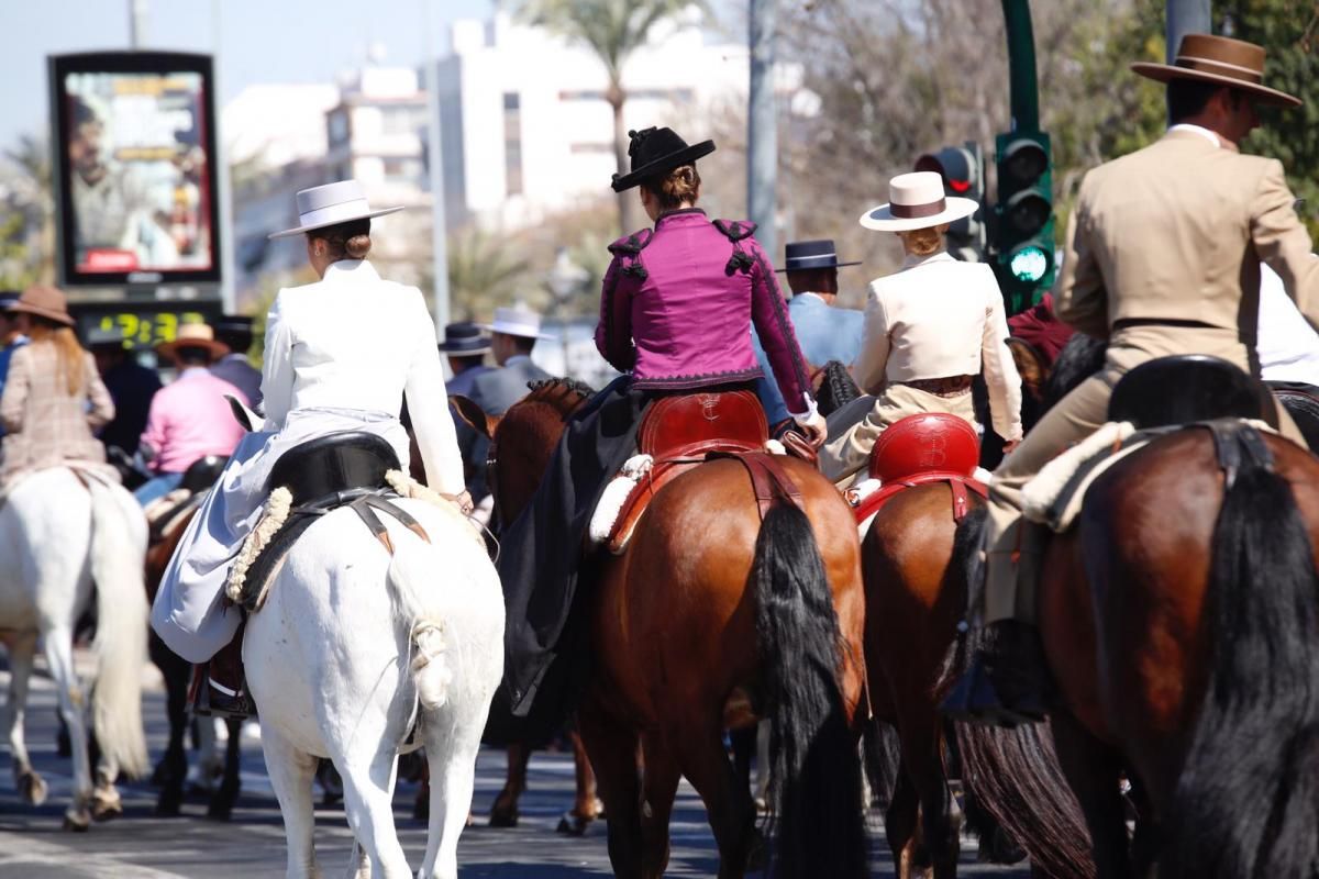 Cientos de caballistas y engances participan en la Marcha Hípica del 28-F en Córdoba