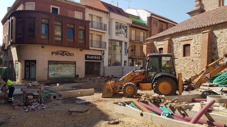 Zona de la confluencia de García Muñoz con Santa María en la que han aparecido los restos de la necrópolis.