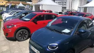 La Feira do Automóbil Híbrido e Eléctrico de Ribeira expone más de 140 vehículos