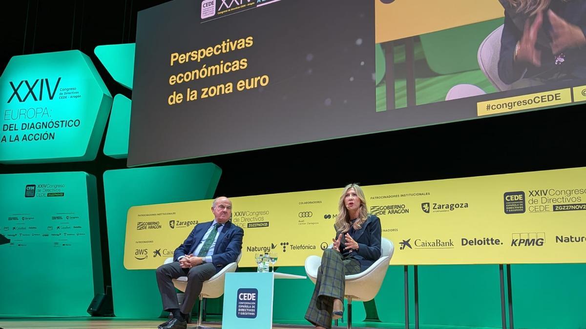 El exministro y vicepresidente del BCE, Luis de Guindos, este jueves en Zaragoza con la vicepresidenta de Aragón, Mar Vaquero.