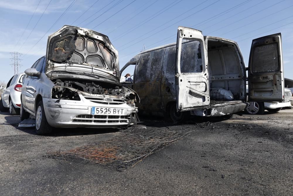 Incendi al dipòsit municipal de Salt