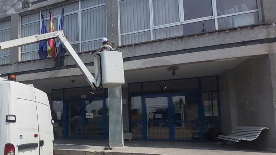 El Ayuntamiento rehabilita la fachada del colegio San Pedro de los Arcos