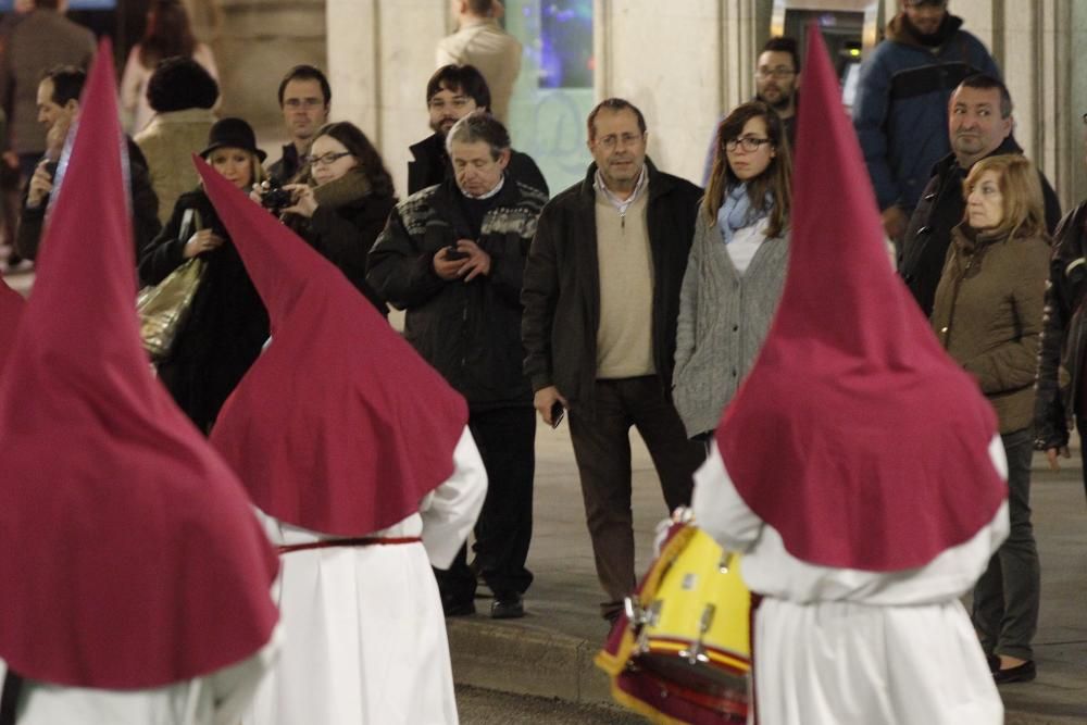 Vigo se entrega con devoción a la Pasión