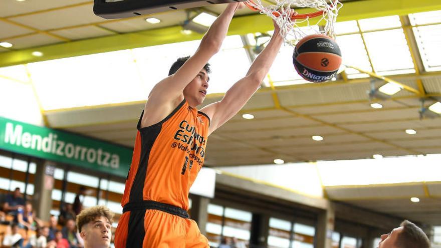 El Valencia Basket, aún siendo consciente de la superioridad del rival, nunca se dejó ir en el encuentro ante un potente Real Madrid.