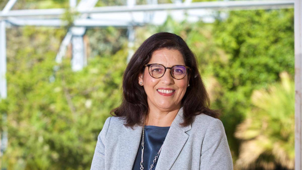 Raquel Huete, catedrática en Sociología:  Llegamos tarde a regular el turismo; ya se ha destruido patrimonio 