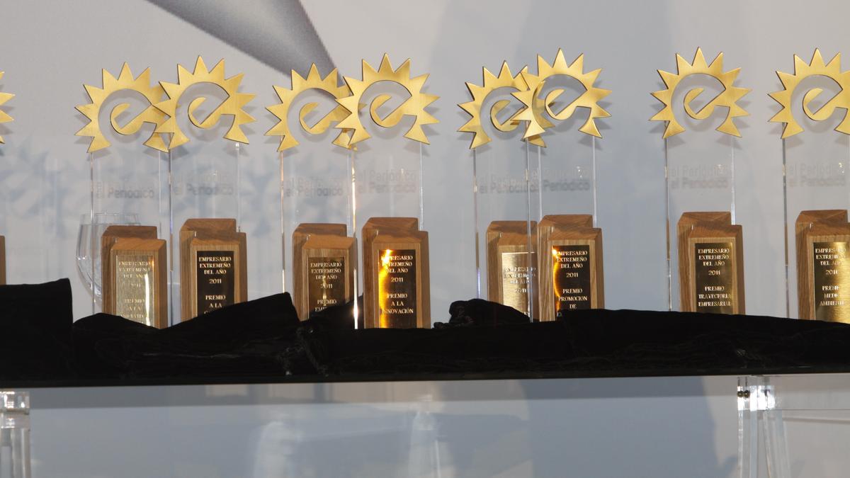 Estatuillas de los Premios Empresario Extremeño del Año.