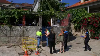 Rompen el precinto y reabren al público la tapería clausurada el viernes en Combarro