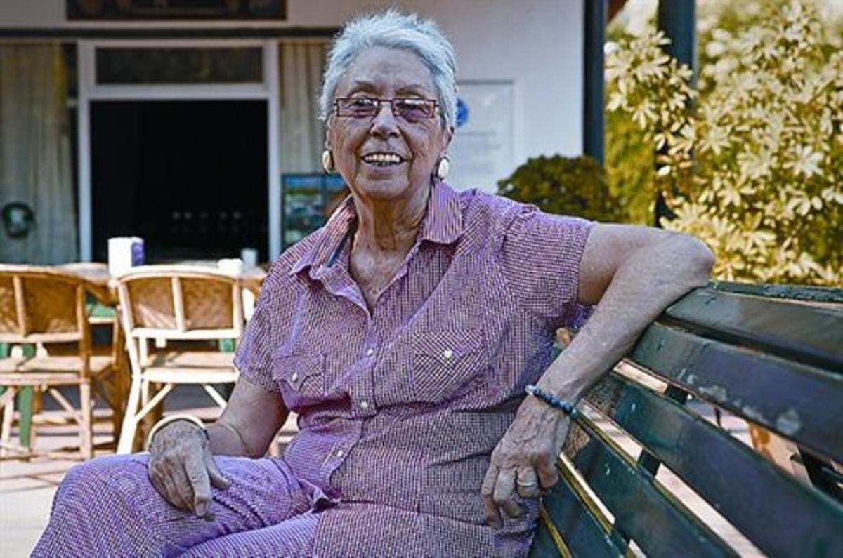 75 anys 8 Josefina Carbonell, presidenta del Club de Tennis Horta 75 anys 8 Josefina Carbonell, presidenta del Club de Tennis Horta