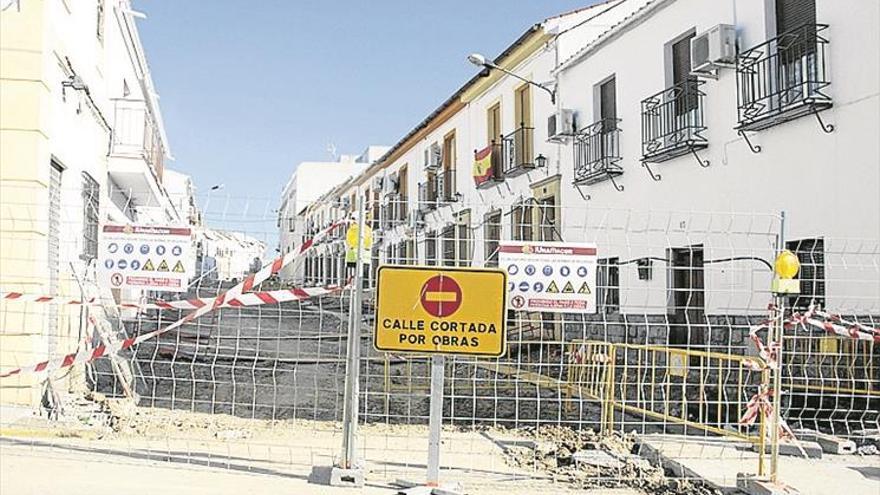 El Ayuntamiento de Pedro Abad reforma la calle Alcalde Francisco José Nieto
