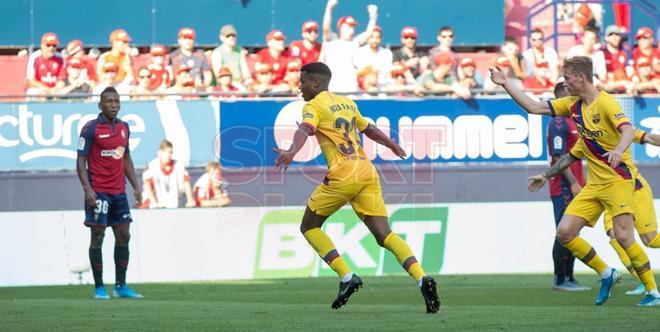 31 agosto de 2019. FC Barcelona 2 - Osasuna 2 J.3 LaLiga. Seis días después de su debut contra el Betis, Ansu Fati marca el primer gol en el partido de Liga ante el Osasuna en El Sadar.