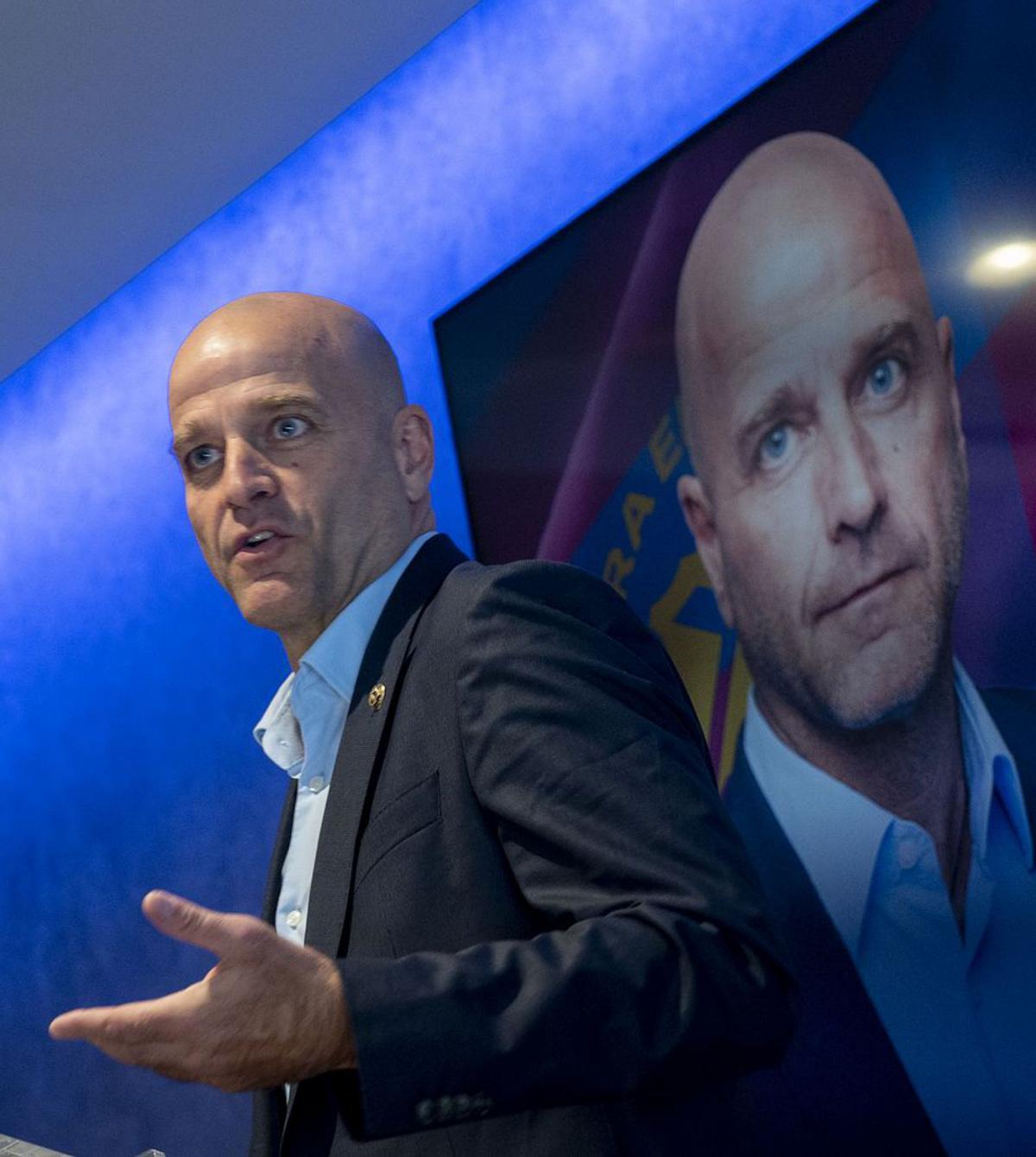 Vilajoana qualifica la gestió de Laporta de "demencial"