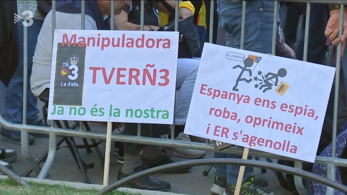 La crítica de Monegal: ERC ja controla TV-3, la submissió a Waterloo declina