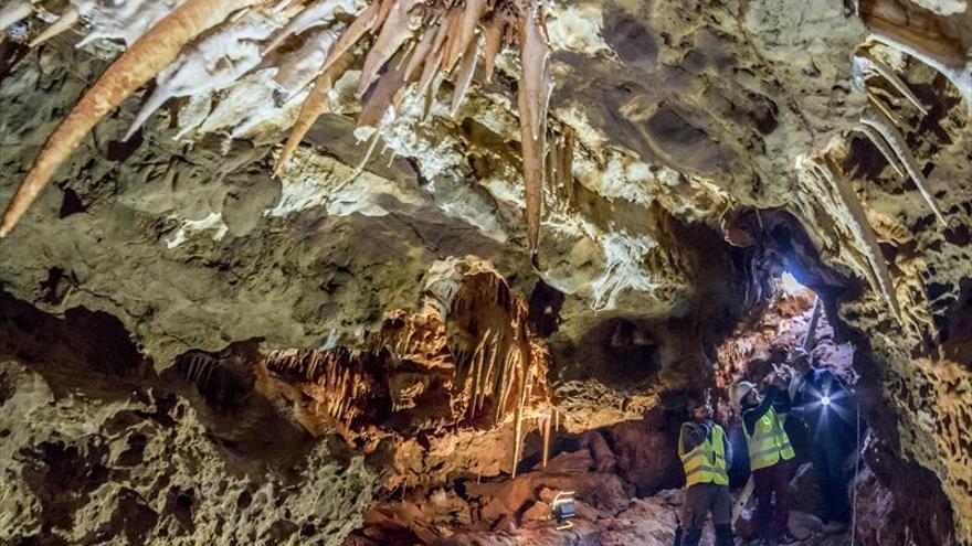 La asociación geológica cree que las cuevas pueden ser un recurso turístico