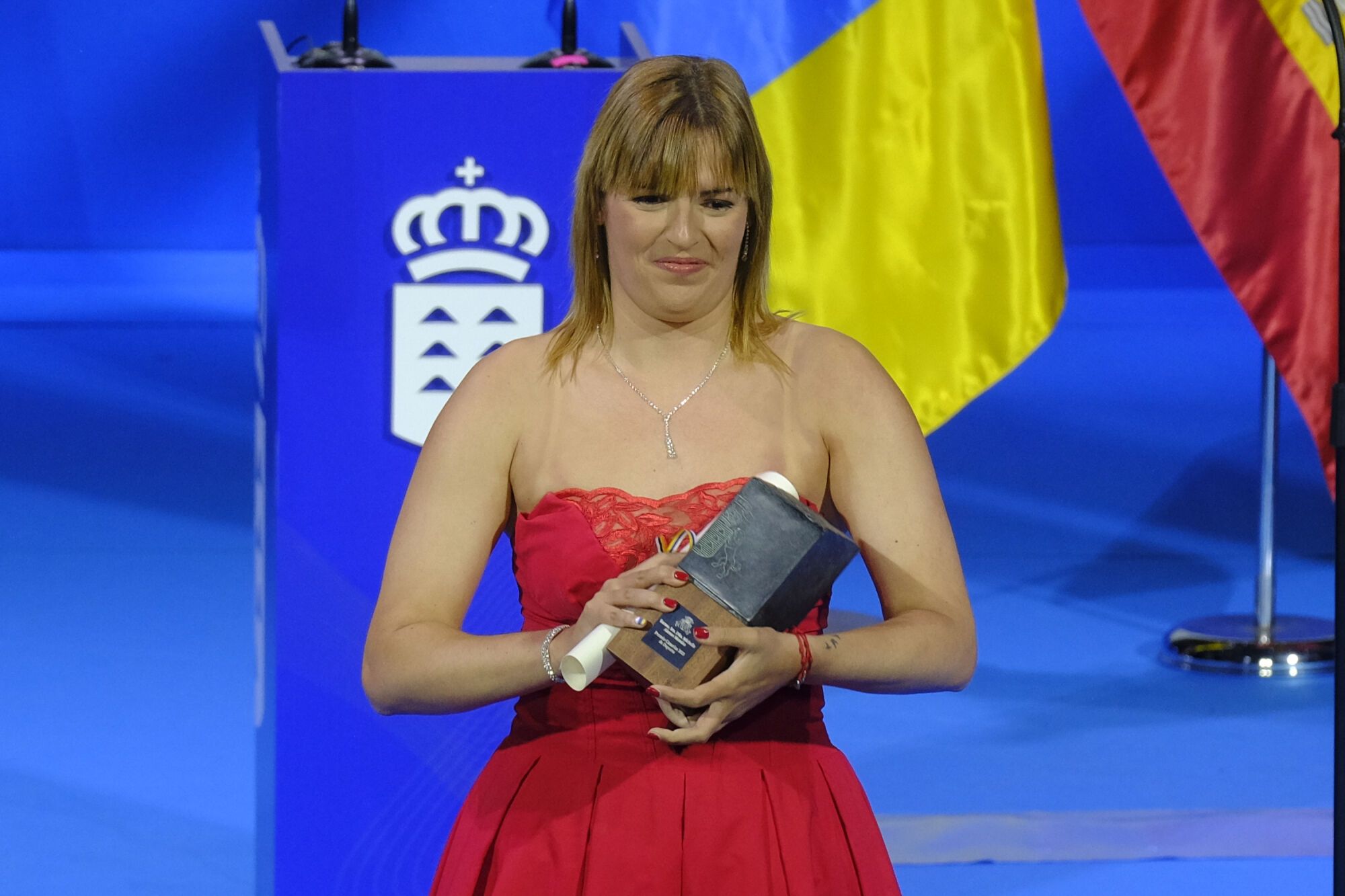 Acto Día de Canarias en el Alfredo Kraus