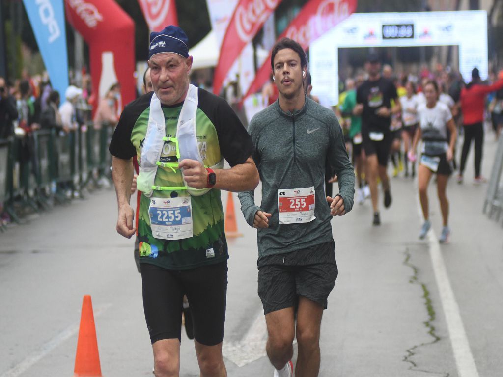 Llegada y podios de la 10k, la media maratón y la maratón de Murcia (I)