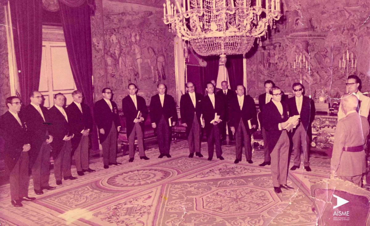 Abel Matutes: «No me’n penedeixo, en absolut, d’haver donat la Medalla d’Or d’Eivissa a Franco»