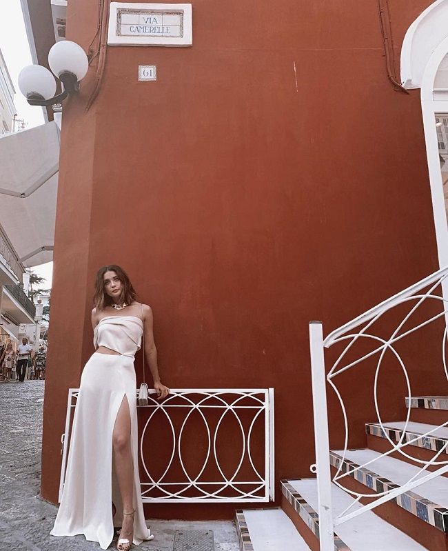 María Pedraza y su look de Pedro del Hierro para la fiesta Cinemagia de Bvlgari en Capri