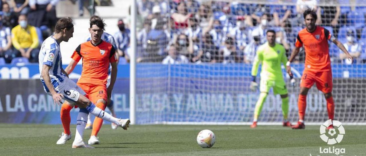 Jozabed, Escassi y, sobre todo, Dani Martín destacaron en el partido del Málaga CF en Butarque.