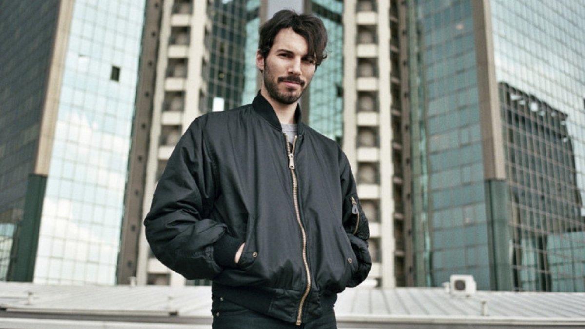 electronica abril 2016 lorenzo senni nt electronica abril 2016 lorenzo senni nt