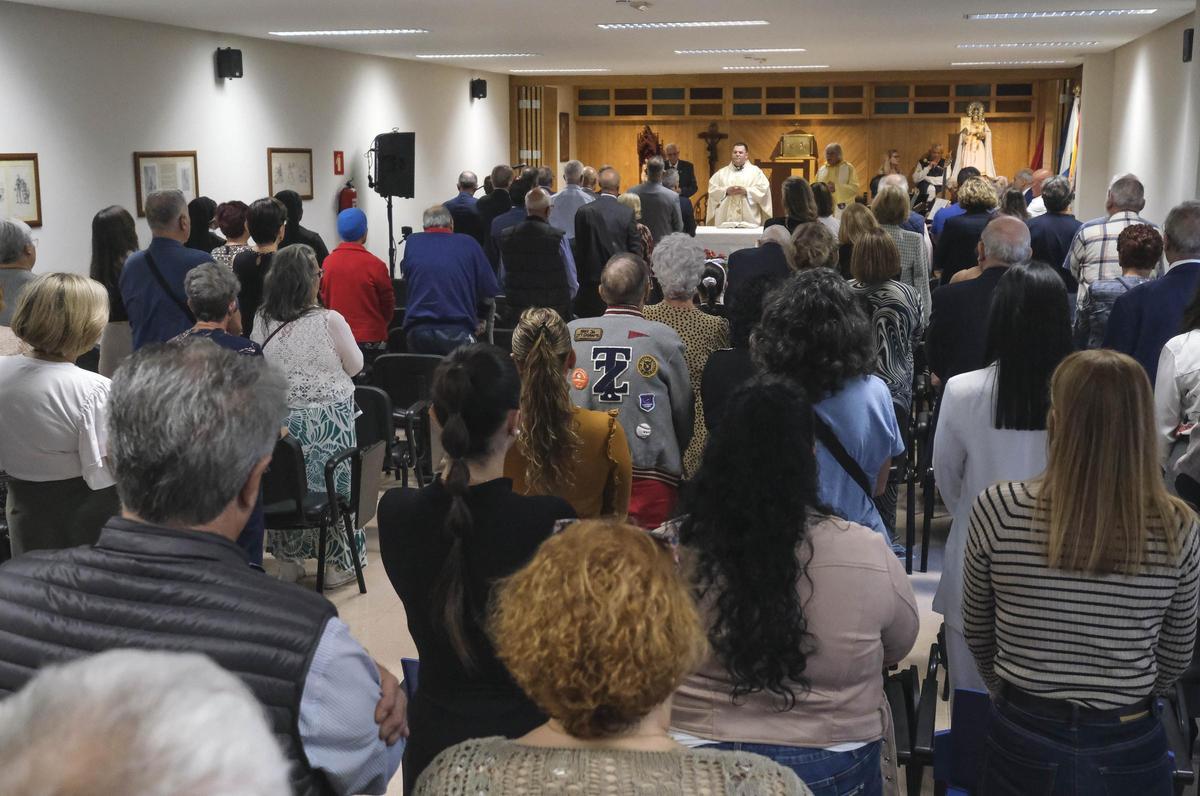 Acto de la Obra Social homenaje a los voluntarios ejemplares. Acto de la Obra Social homenaje a los voluntarios ejemplares.