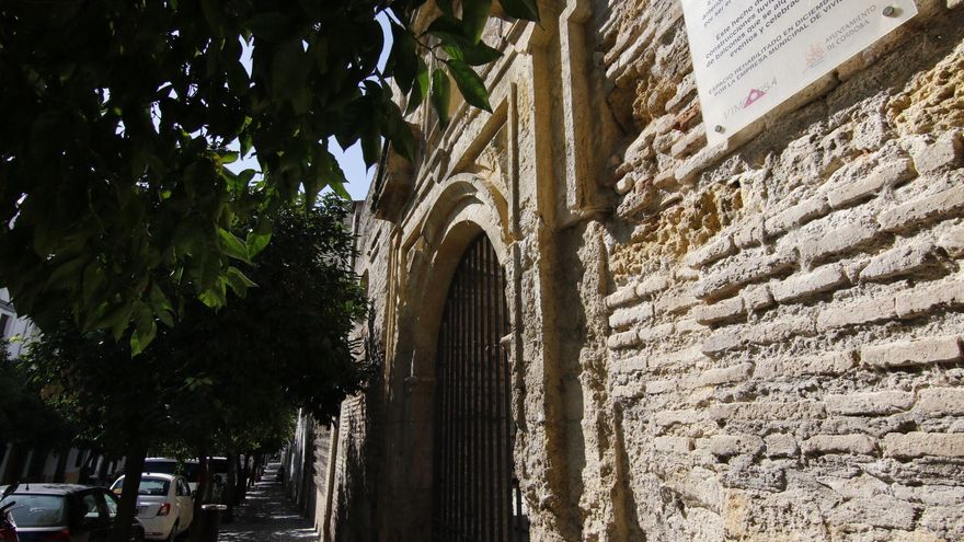 Los vecinos exigen la rehabilitación de la ermita de la Aurora y su recuperación como espacio cultural