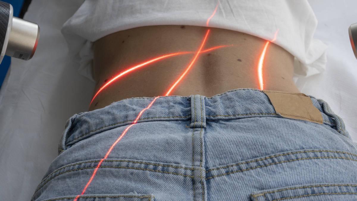 Moral laserterapia, un método láser pionero para  el tratamiento del dolor lumbar en Zaragoza