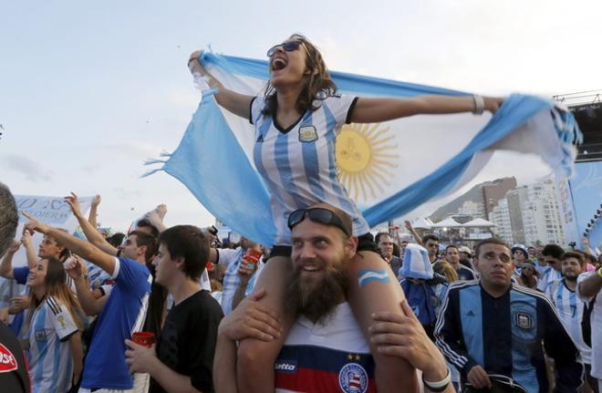 Las imágenes del Holanda-Argentina