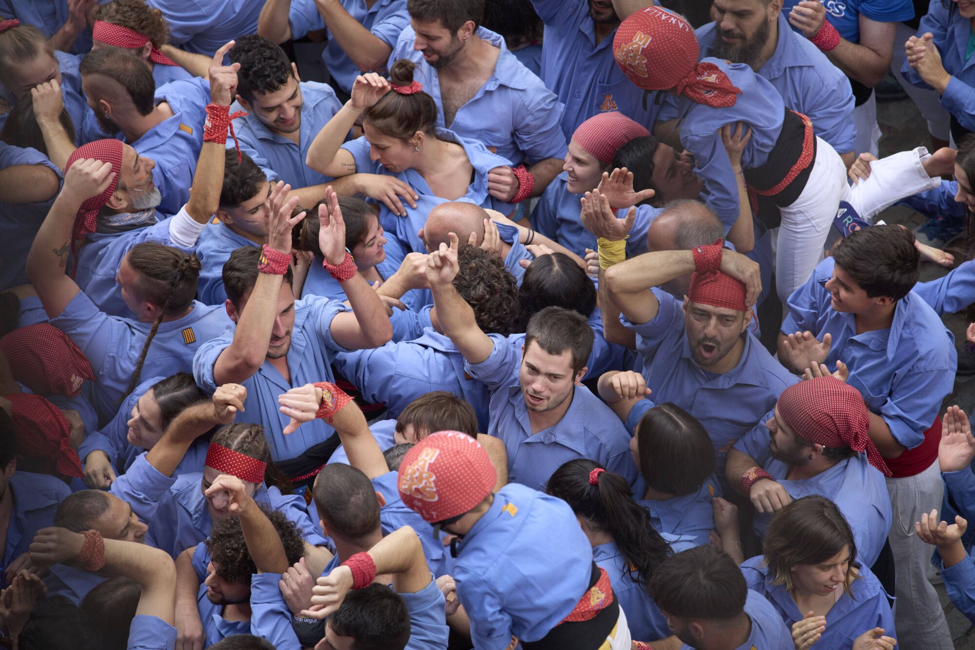 Diada Cartelera amb Els Marrecs de Salt, Capgrossos i Minyons de Terrassa a la plaça del Vi.