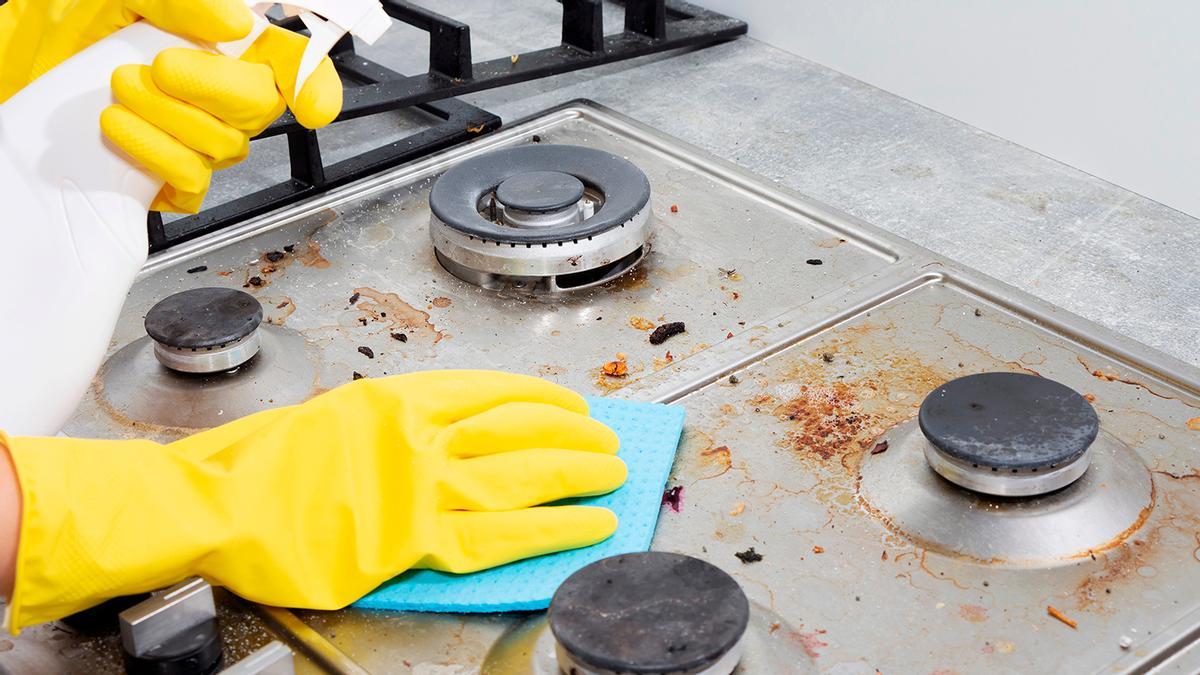 El talco de Mercadona que elimina la grasa pegada de tu cocina