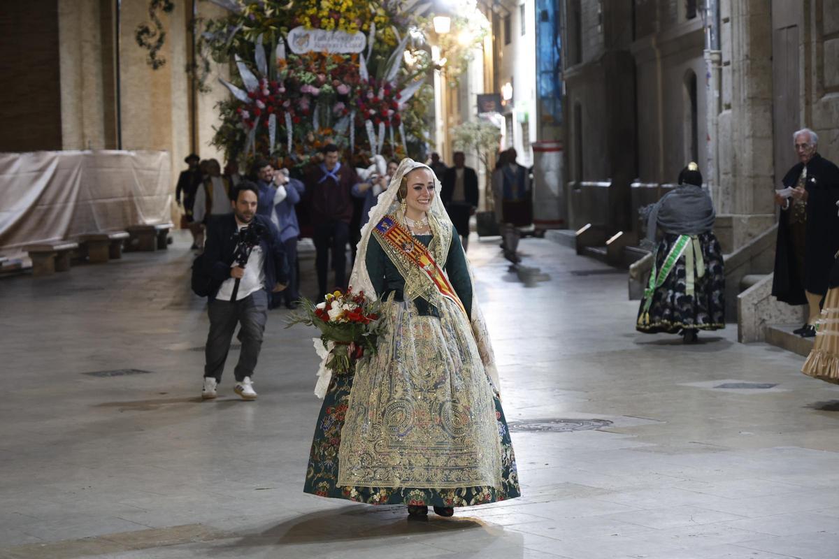 Todas las fotos de la Ofrenda del 18 de marzo por la calle San Vicente hasta la 20:30 horas