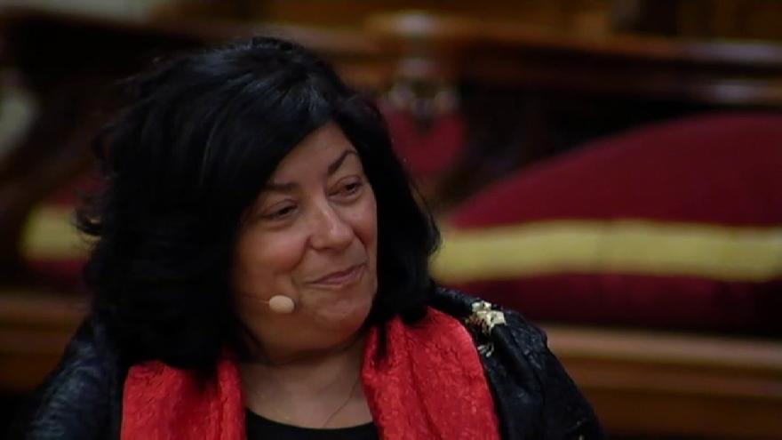 Almeida hace &#039;trending topic&#039; a Almudena Grandes: &quot;No merece ser hija predilecta de Madrid&quot;