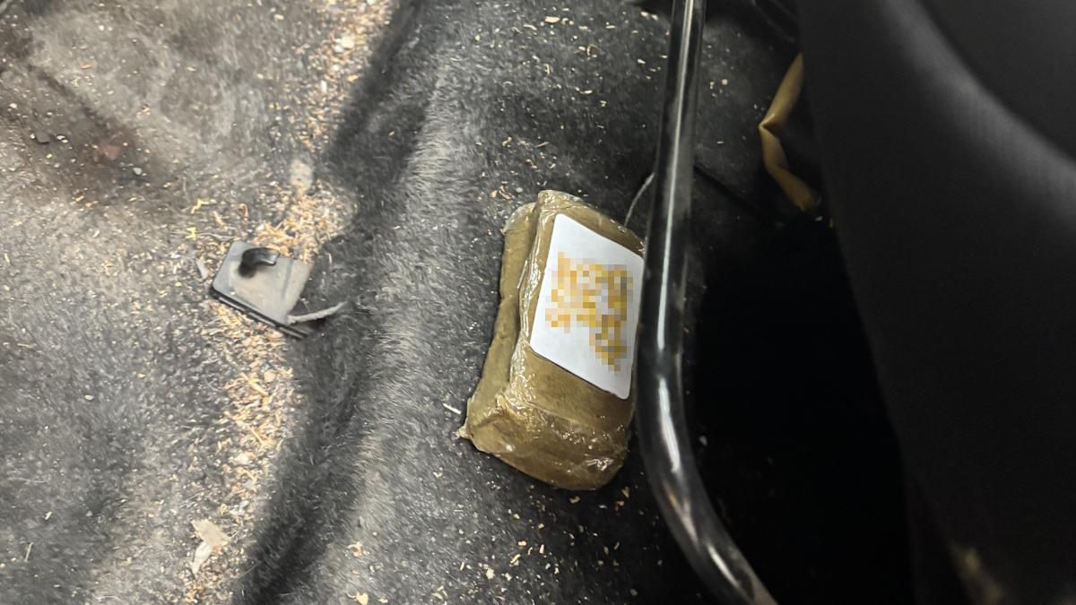 Detenido en Palma por conducir sin carné y llevar cien gramos de hachís en el coche